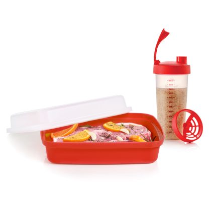 Tupper Ware Shake & Marinate Set